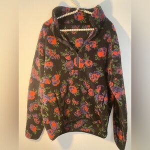Urban outfitters women’s size medium floral rose pullover